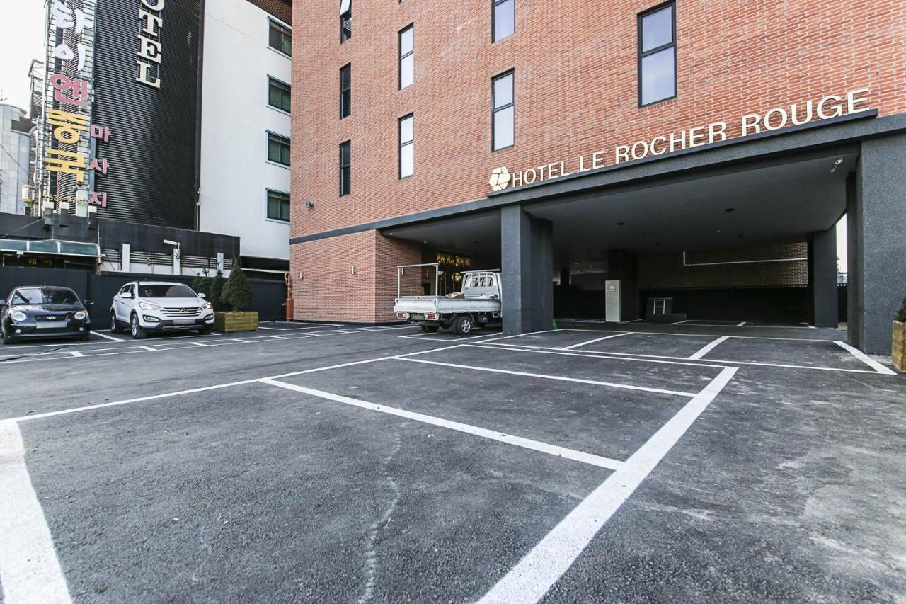 Lerocherrouge Hotel Чхунчхон Екстер'єр фото