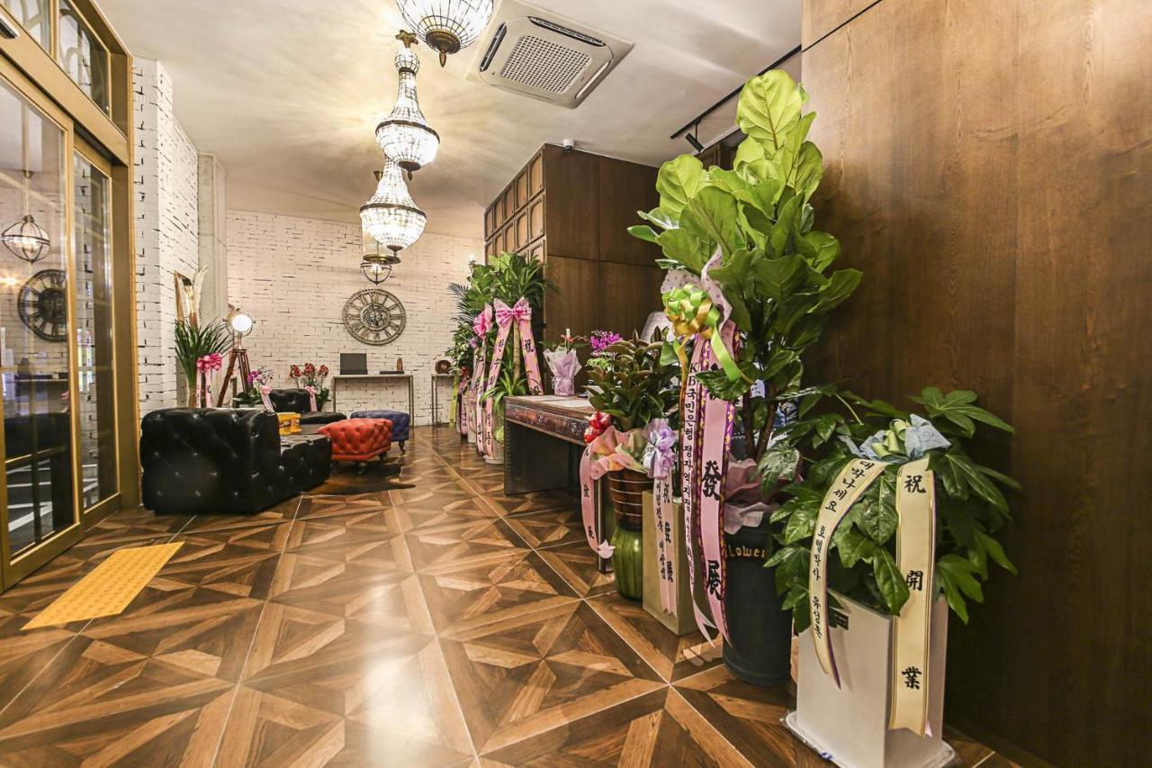 Lerocherrouge Hotel Чхунчхон Екстер'єр фото